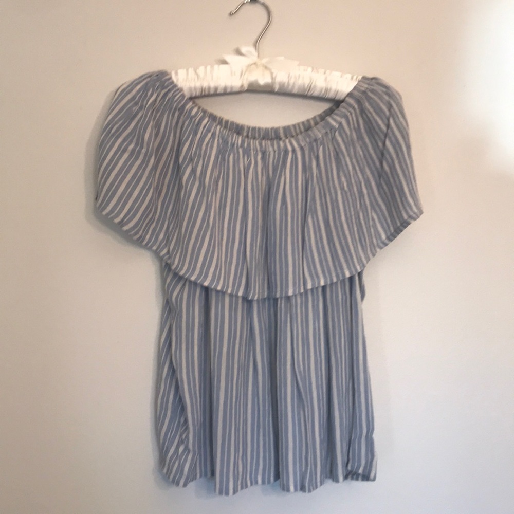 Off the shoulder Billabong top